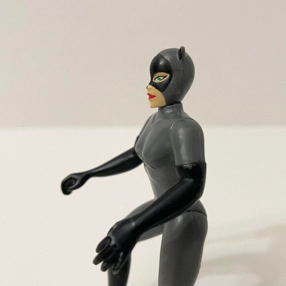 1993 Kenner Batman The Animated Series Catwoman Action Figure DC Comics 4 Inch - Picture 5 of 16